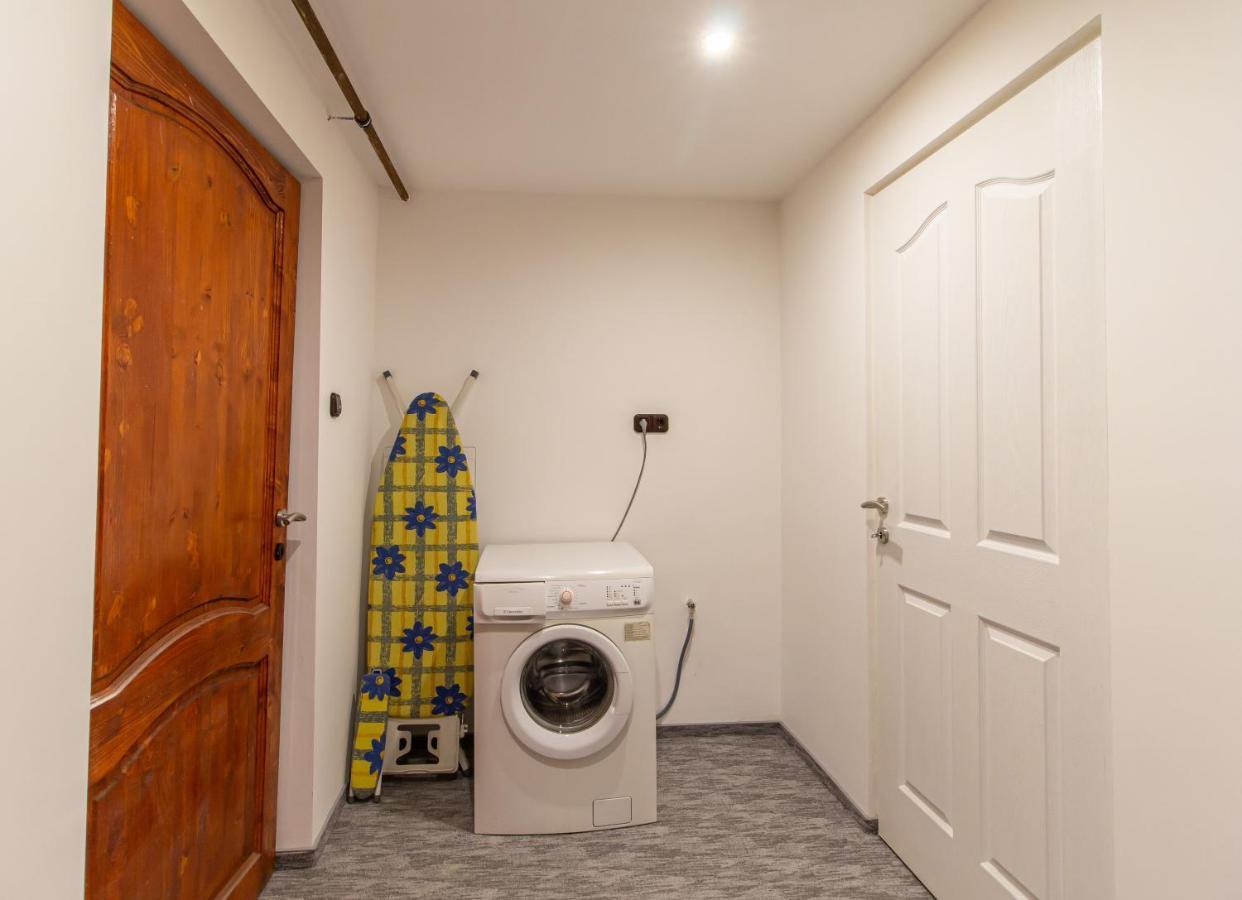 Deli Terasz A Apartman Free Parking, Self-Check-In Anytime เยอร์ ภายนอก รูปภาพ